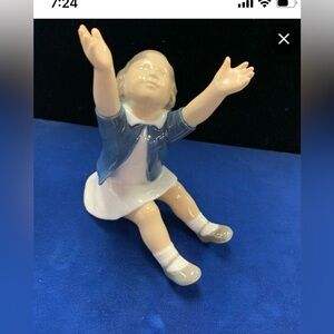 Bing & Grondahl Danish Porcelain “Up to Mom” collectable figurine